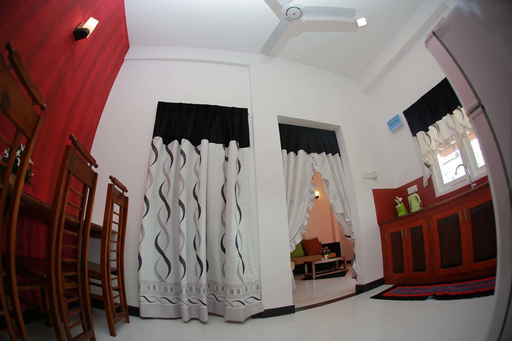 Sandani Apartments Negombo Exteriör bild