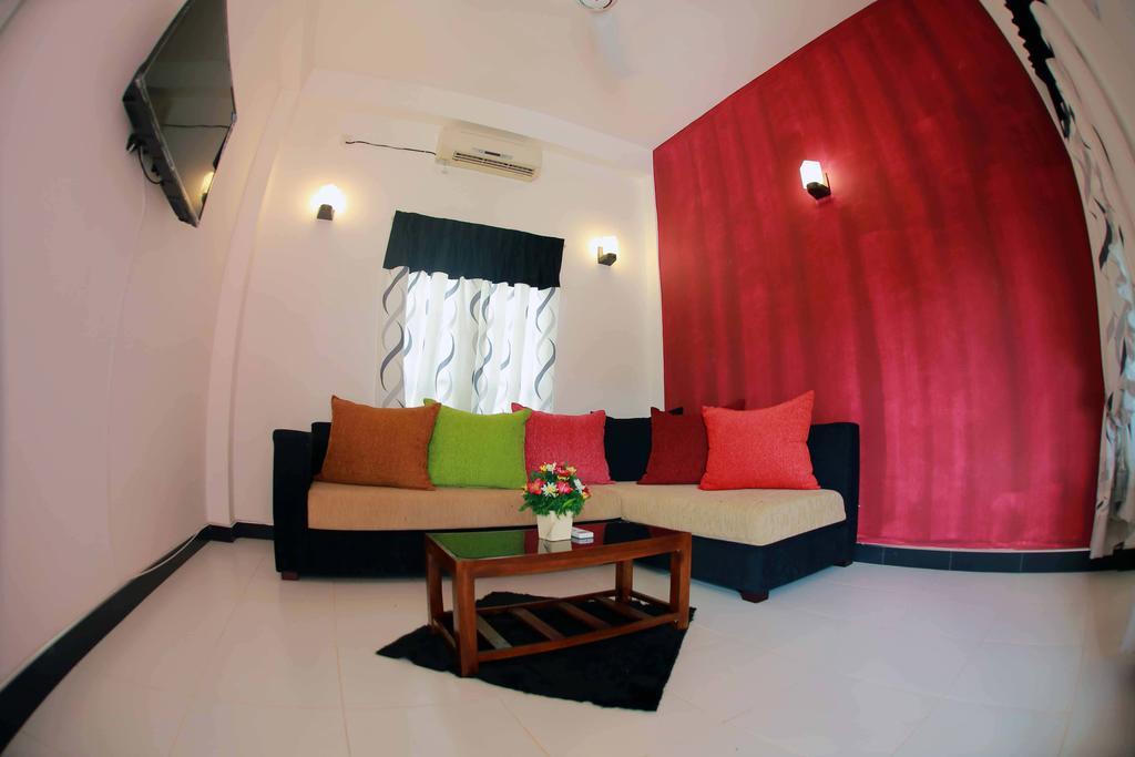 Sandani Apartments Negombo Exteriör bild